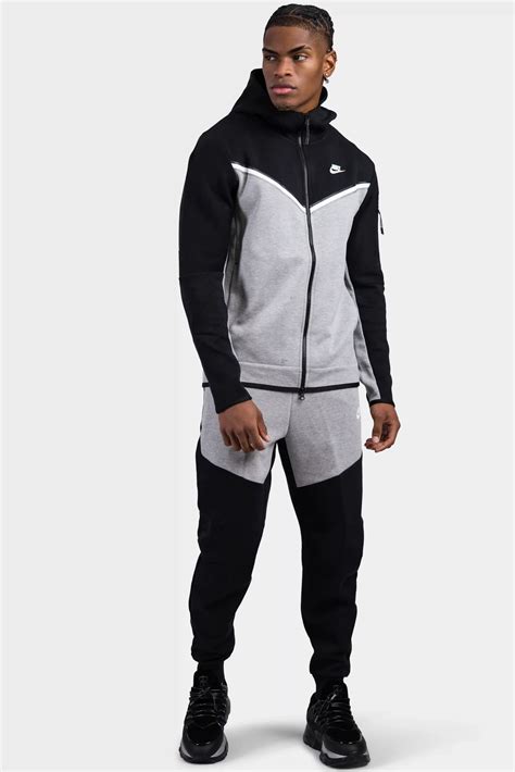 nike tech fleece pak heren grijs|Nike tech woven heren.